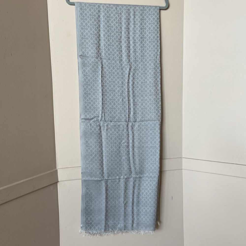 coach scarf - Picture 3 of 6